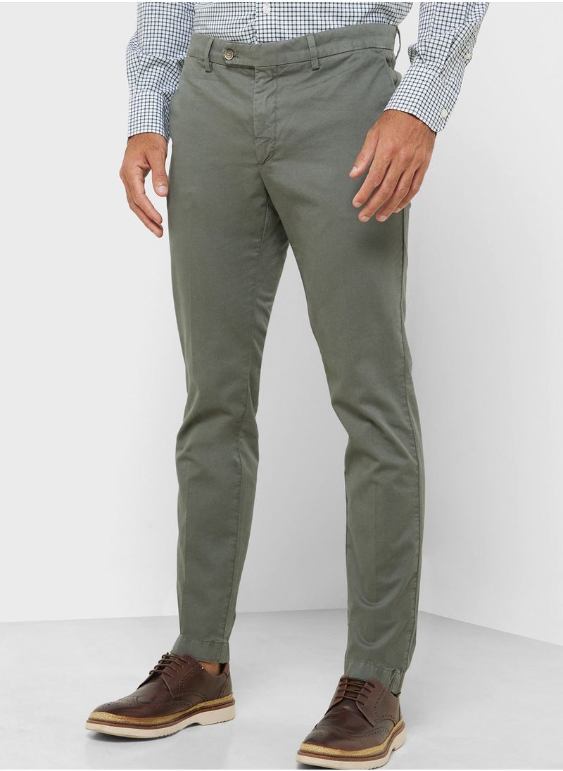 Essential Regular Fit Chino