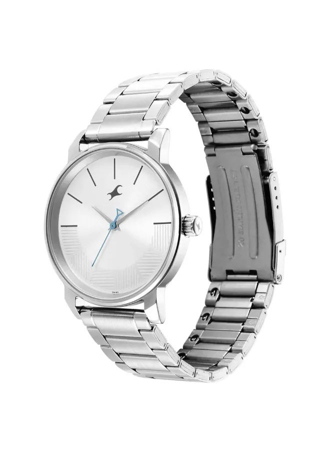 Fastrack Stunners Quartz Analog Watch for Guys With Silver Dial Metal Strap