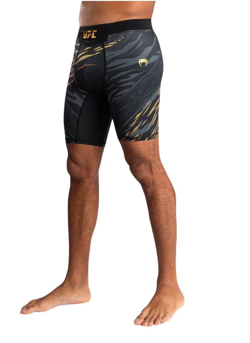 UFC FUSION BY VENUM AUTHENTIC FIGHT NIGHT VALE TUDO SHORTS BLACK/GOLD