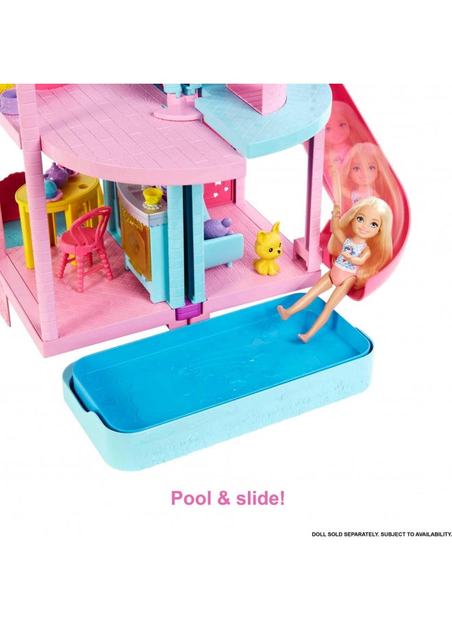 Barbie Dollhouse, Chelsea Playhouse with Transforming Areas & 20+ Pieces, Includes 2 Pets, Pool, Furniture & Accessories [Amazon Exclusive]