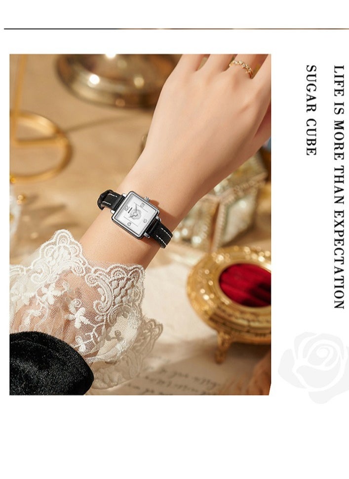 Stylish Women's Quartz Watch