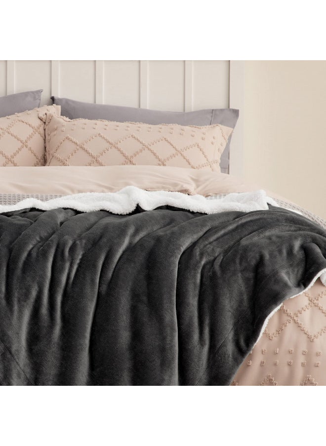 Bedsure Sherpa Fleece Queen Size Blankets for Bed - Thick and Warm Blanket for Winter, Soft and Fuzzy Fall Blanket Queen Size, Charcoal, 90x90 Inches