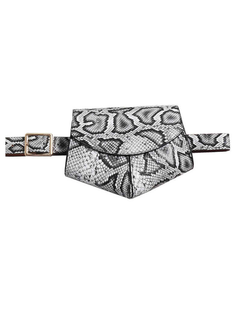 2022 Chic Heart-Shaped Belt Bag for Women White Snake Pattern