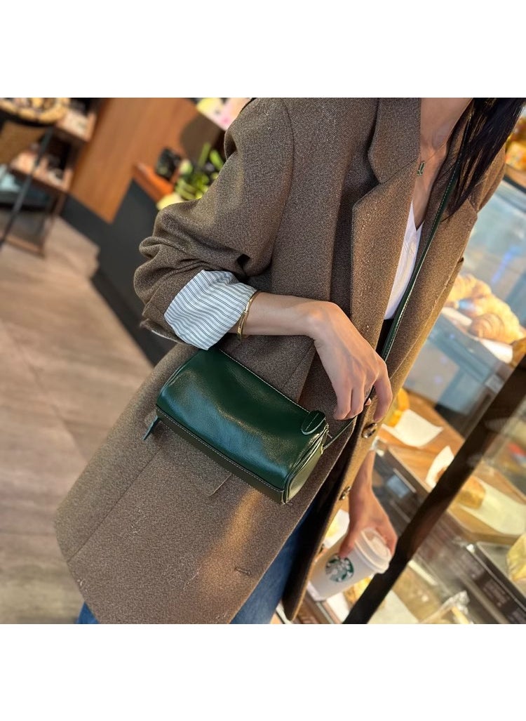 2024 Spring/Summer Mini Crossbody Pillow Bag Emerald green