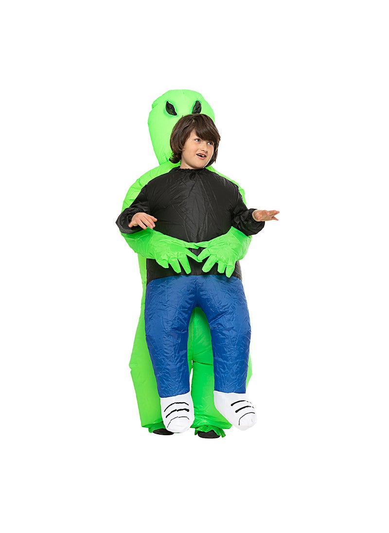 Inflatable Alien Costume for Halloween The alien ghost hugs the child)