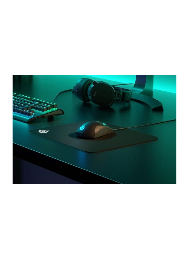 SteelSeries QcK Cloth Gaming Mouse Pad - Micro-Woven Surface - Optimized For Gaming Sensors - Size M (320 x 270 x 2mm) - Black