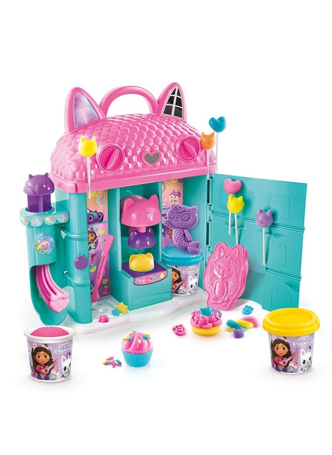 Gabby’S Dollhouse ™ Dough House! Have A Cat-Tastic Time Sculpting, Molding, And Shaping Colorful Dough And Decoration Gabby’S Dough House! Easy Storage And Portability! Ages 4+