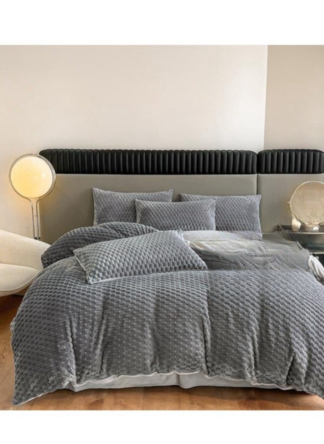 Fitted Sheet Style — ﻿ Carved Velvet Cloth Embroidered Wide Edge Milk Velvet Four Piece Bedding Set