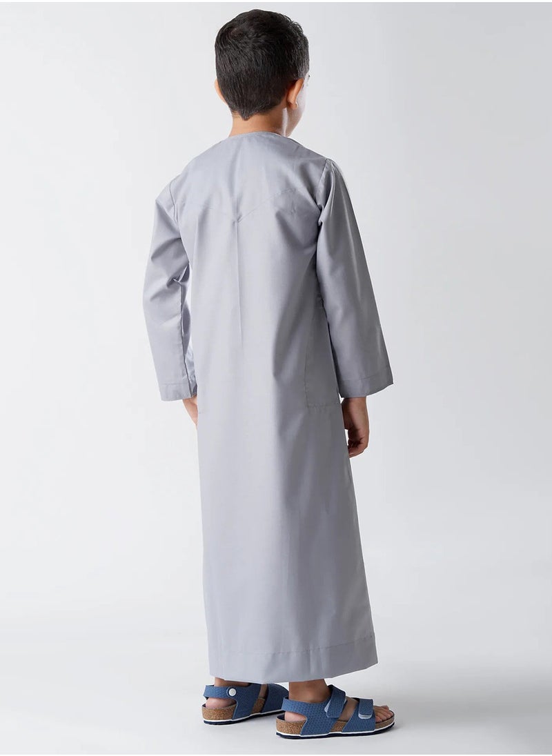 YATHREB Kids Kandoora Thobe: Embrace Tradition with this Arabic Muslim Wear for Boys - Ideal for Islamic Prayers and Stylish Dressing. Superior Craftsmanship for Comfort.