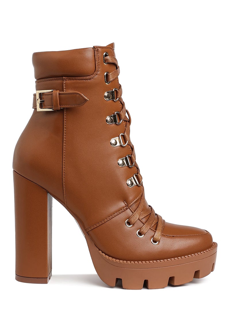 Lace up Combat Boots in Tan