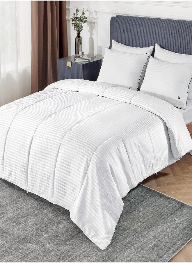 Bedsure Duvet Insert Lightweight Comforter, Quilted Cooling Duvet Insert, Ultra Soft Down Alternative Comforter with Corner Tabs (Queen, White)