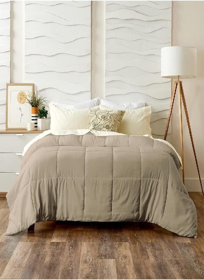 Cosy House Collection Luxury Down Alternative Comforter - Blend of Rayon Derived from Bamboo - Dorm Room Essentials - All Season Use - Box Stitch Construction & Duvet Loops (Twin/Twin XL, Tan)