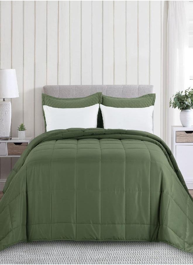 HOMBYS Oversized King Comforter 120x128 Lightweight Down Alternative Comforter for All Season, Quilted Duvet Insert with 8 Corner Tabs Microfiber Comforter(Olive Green, 120