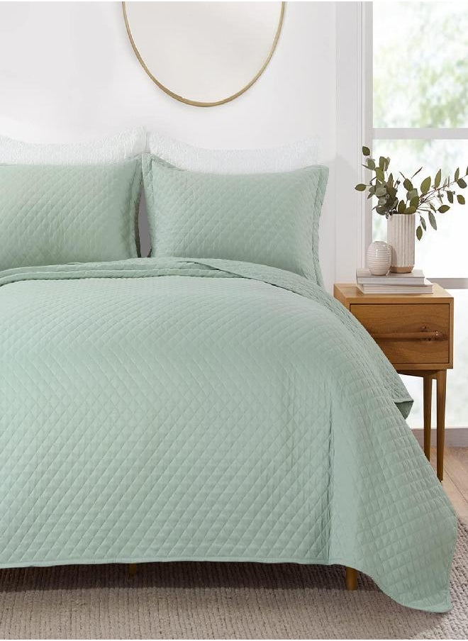 HOMBYS 3 Piece Oversized King Quilt Set Bedspread 128x120 Reversible Lightweight Coverlet Summer Sage Green Comforter Set (Super King Plus(128x120),Sage Green)