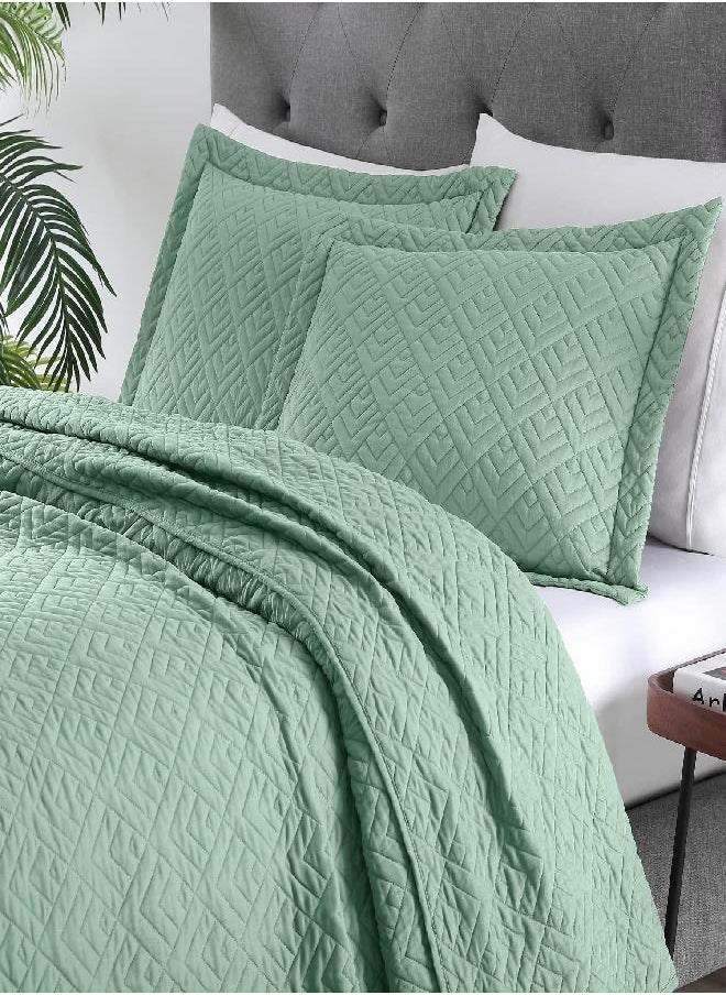 HOMBYS Alaska King 132x 120 Bedspread Coverlet Set, 3 Piece Lightweight Oversized King Quilt Bedding Set with Matching Shams, Blue