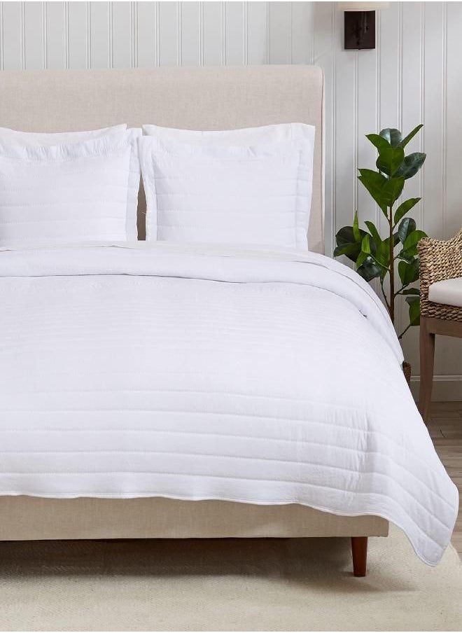 Great Bay Home 2-Piece Lightweight White Twin Quilt Comforter with 1 Sham | All-Season, Cozy, Modern Bedspreads | Channel Stitch Coverlet Sets | Virginia Collection