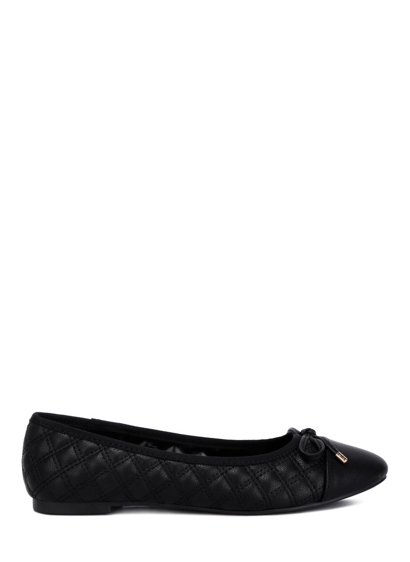 Quilted Faux Leather Ballerinas in Black