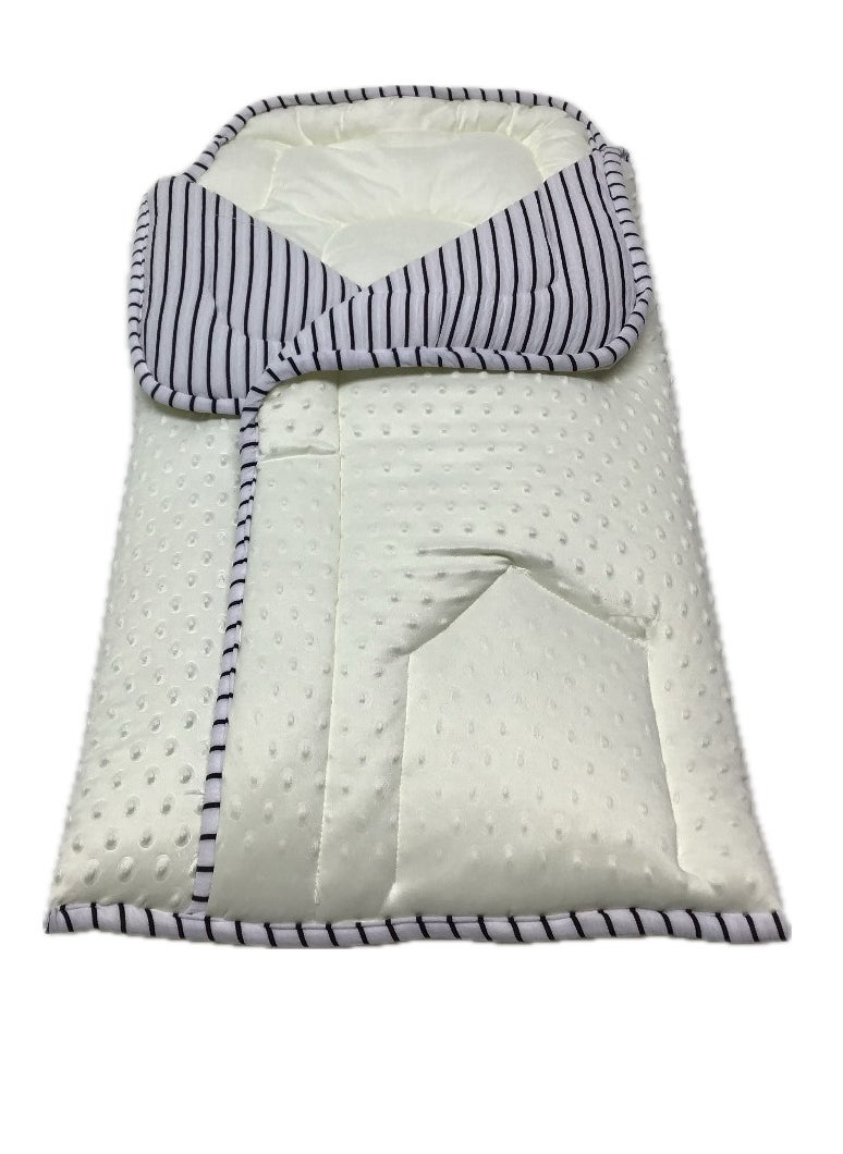 Baby sleeping bag comforter with  zip baby sleeping comforter made of Jacquard 3d embossed fabric from sweet baby in Ajman