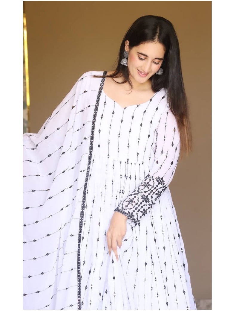 PREMIUM READYMADE WHITE ANARKALI SUIT SET [3 PIS]