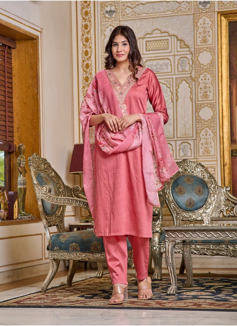 Women Embroidered Chanderi Light Pink Kurta with Pant and Dupatta Set