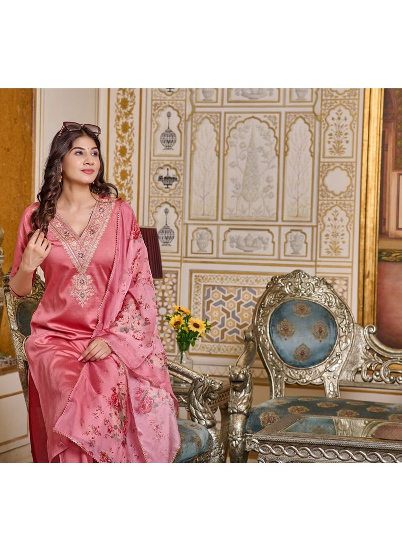 Women Embroidered Chanderi Light Pink Kurta with Pant and Dupatta Set