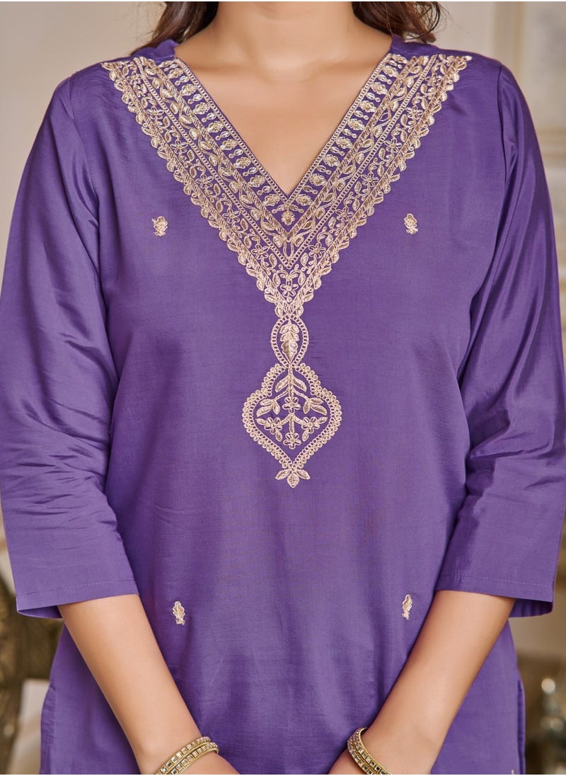 Women's embroidered Purple Kurti with pant and dupatta Set