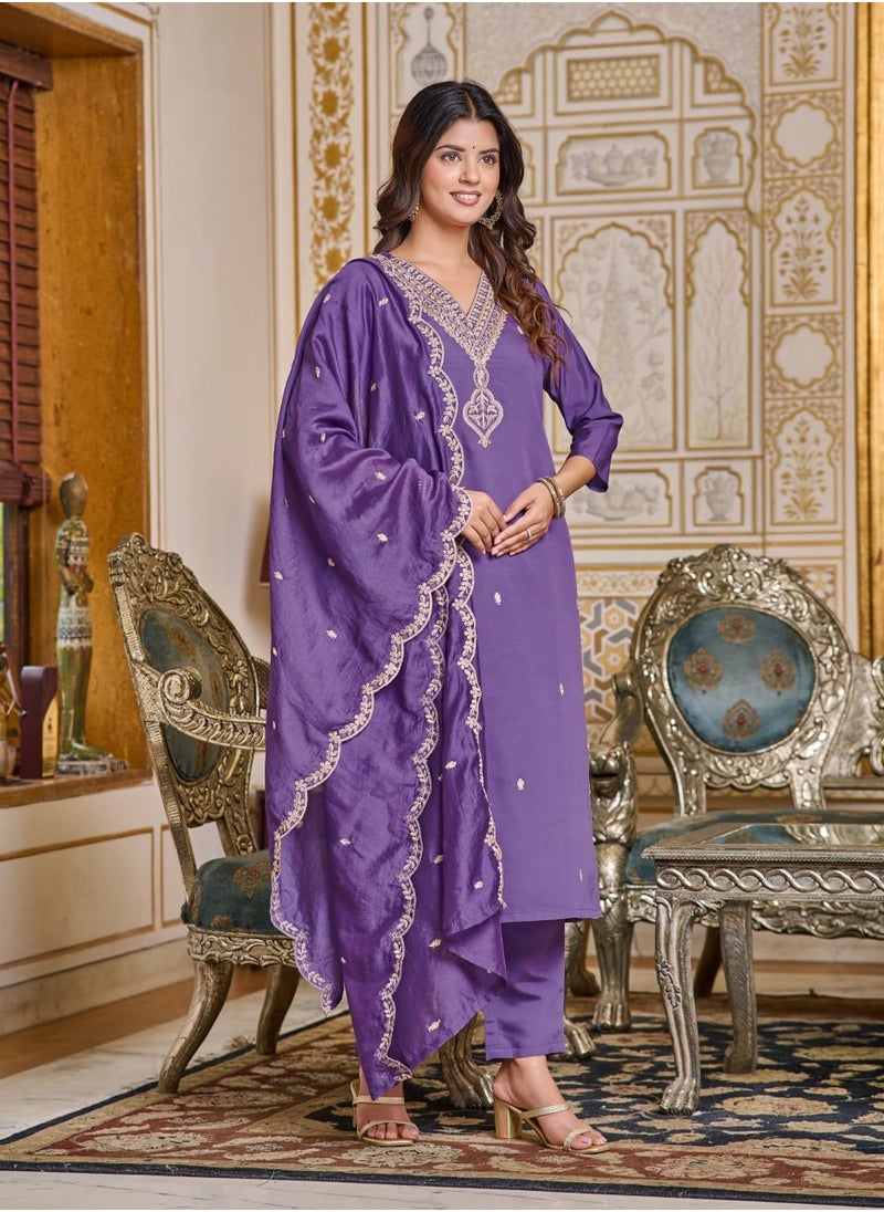 Women's embroidered Purple Kurti with pant and dupatta Set