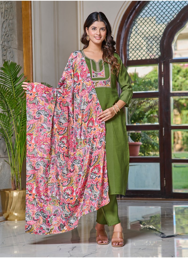 Women's embroidered Light Green Kurti with pant and dupatta set pis