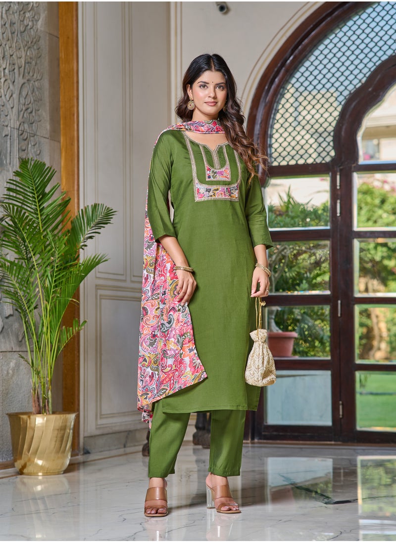 Women's embroidered Light Green Kurti with pant and dupatta set pis