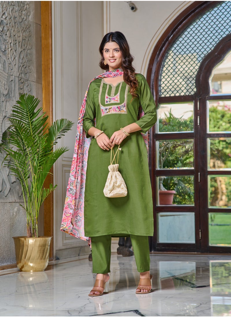 Women's embroidered Light Green Kurti with pant and dupatta set pis