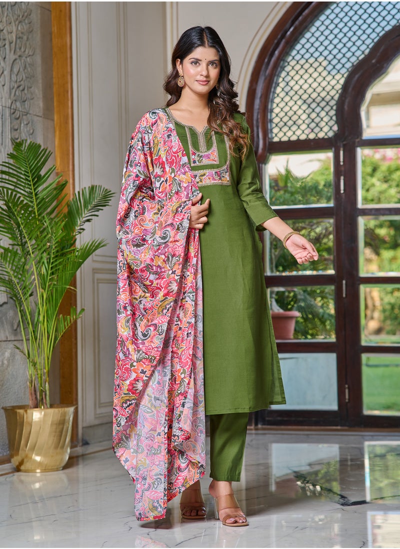 Women's embroidered Light Green Kurti with pant and dupatta set pis