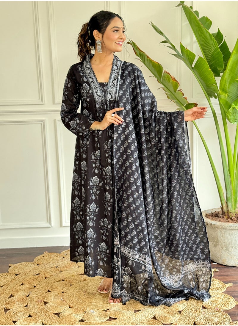 Women's Cotton printed straight kurta with pant and dupatta sets