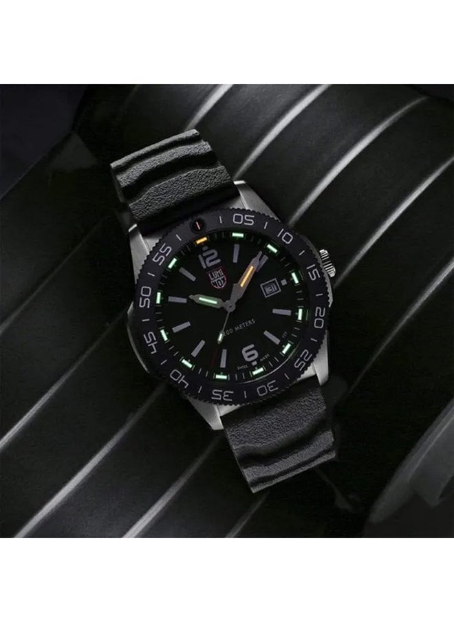 Men's Analog Round Shape Rubber Wrist Watch XS.3121 - 44 Mm