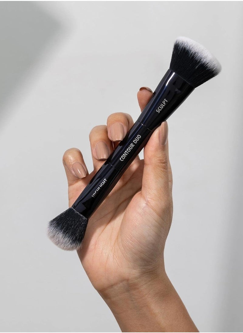 Lune+Aster Contour Duo Brush - Multi-tasking, dual-ended vegan Contour Duo Brush. - vegan, paraben free