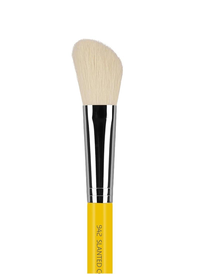 Bdellium Tools Professional Makeup Brush - Studio Series 942 Slanted Contour - With Mix of Soft Synthetic & Natural Fibers, For Adding Dimension to the Face (Yellow, 1pc)