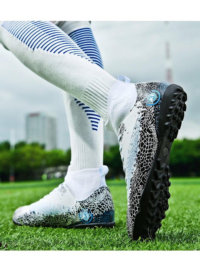 Men's football shoes, suitable for outdoor and indoor professional teenage boy football shoes, men's and women's universal football shoes.