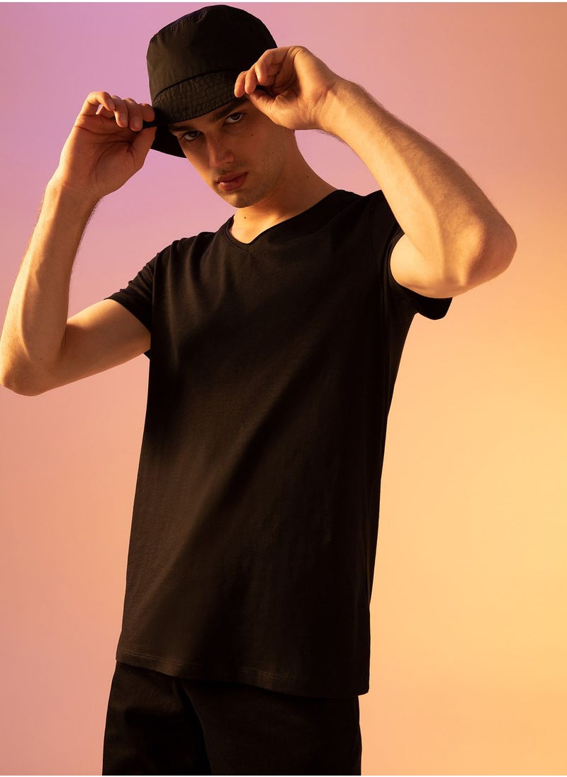 Essential V-Neck T-Shirt