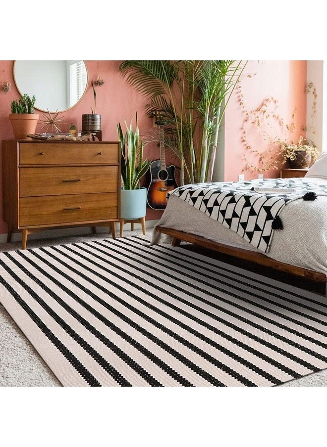 LEEVAN Black and White Striped Area Rug 3x5 ft Outdoor Patio Rugs Woven Washable Farmhouse Floor Carpet Front Porch Doormat for Bedroom/Courtyard/Laundry Room/Living Room