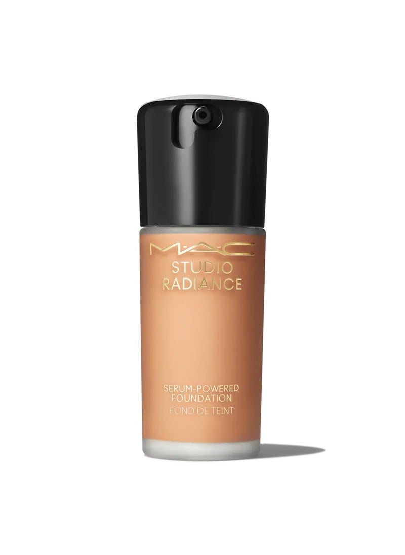 Studio Radiance Serum powered Foundation NW40