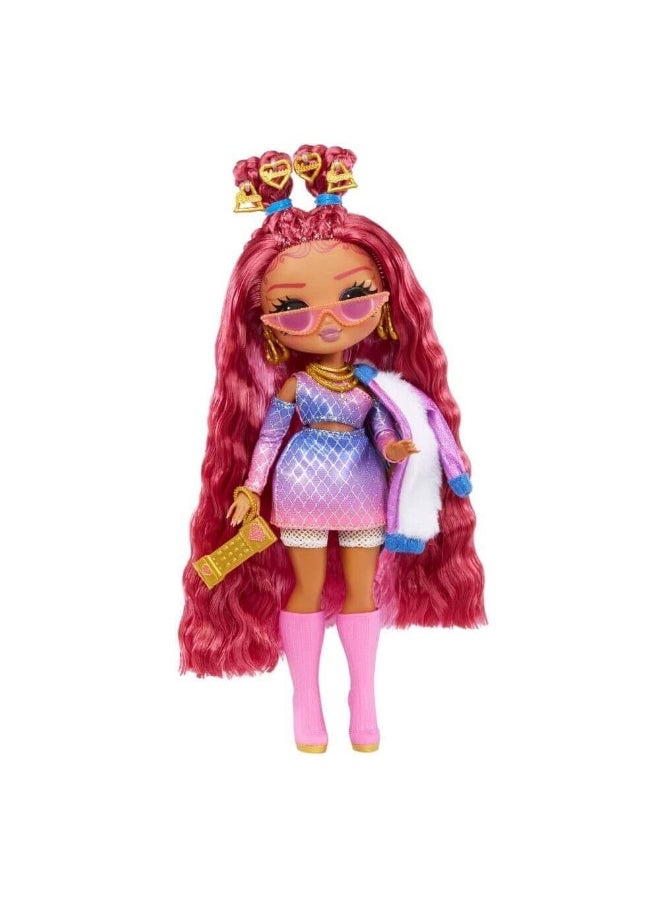 Omg Golden Heart Fashion Doll With 8 Surprises