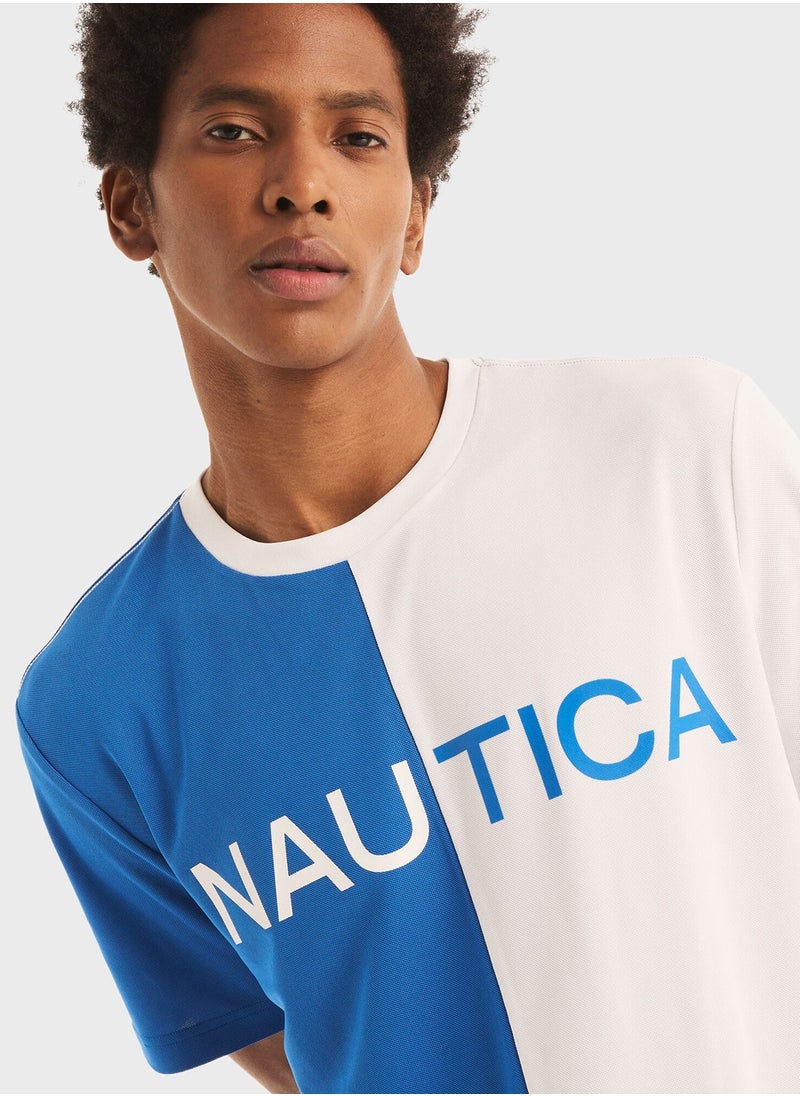 Men's Blue And White Colorblock Round Neck Tee, Elevate Your Modern Casual Wardrobe With Nautical Style!