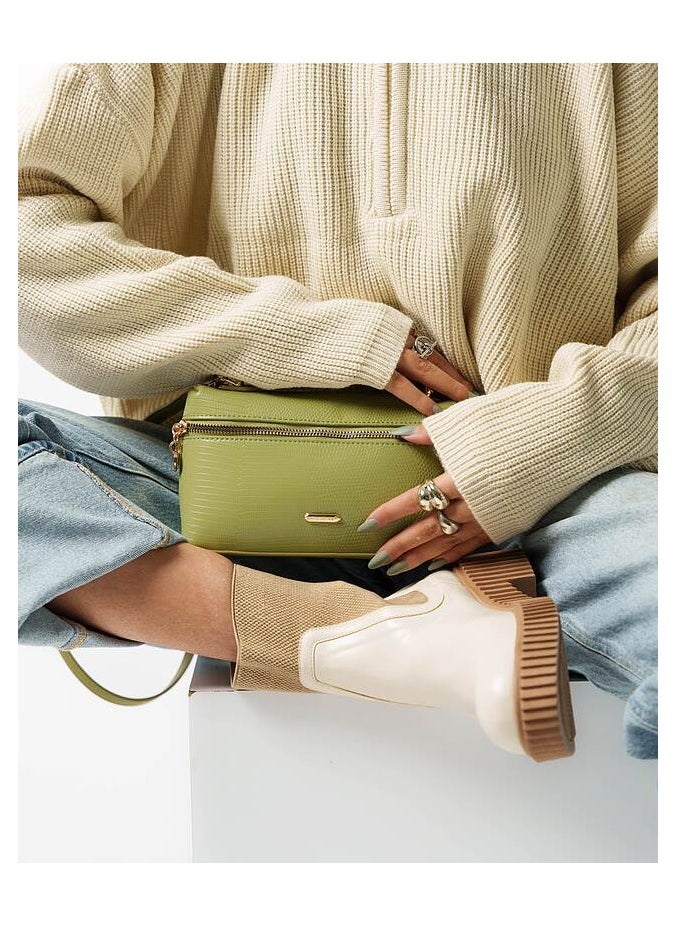 David Jones- Box Vernis Bag for Women model cm6954- Vertical Vernis Cross body Bag with 360 zipper- Croco styled Leather Makeup bag- The David Jones Beauty Bag for everyone