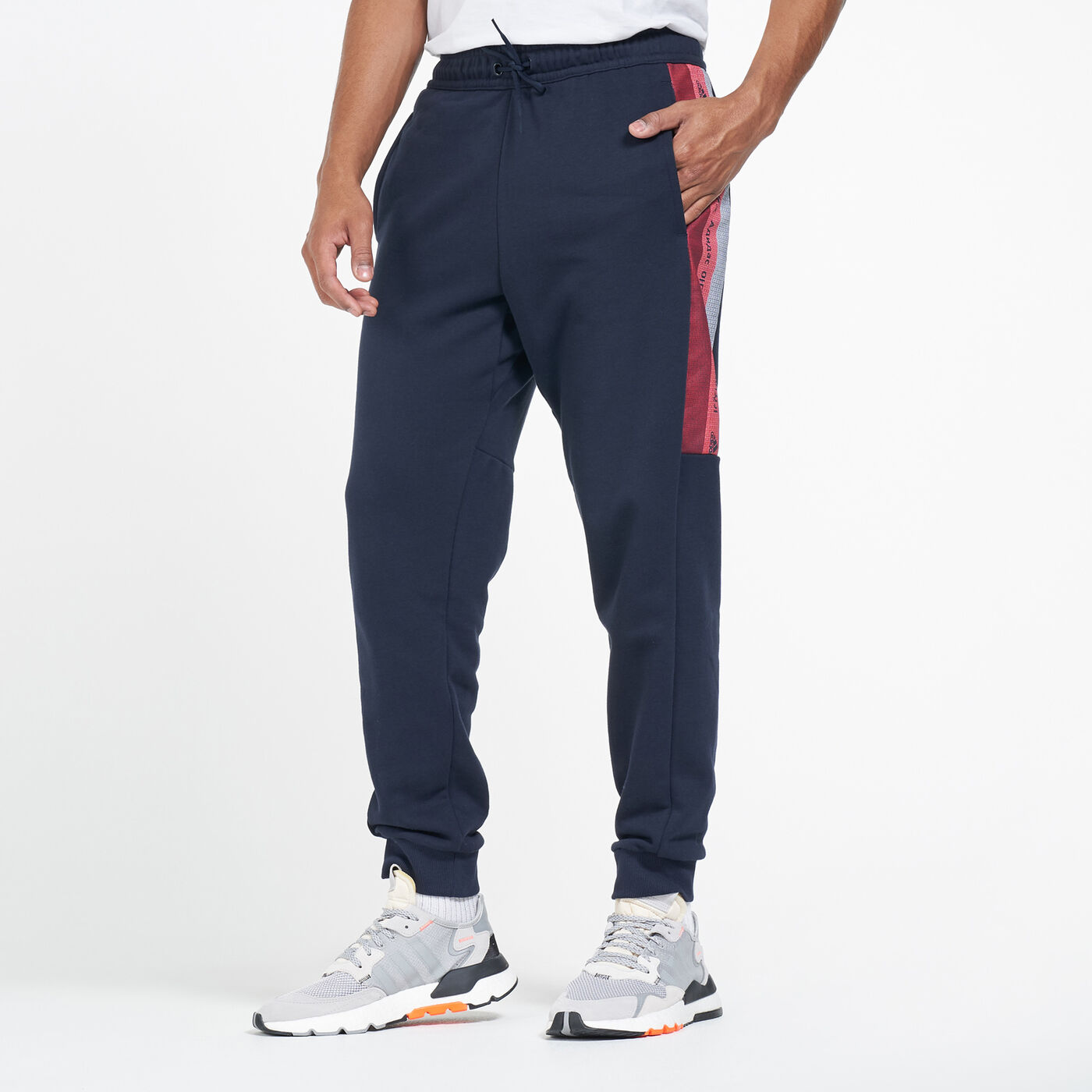 Men's Must Haves Graphic Sweatpants