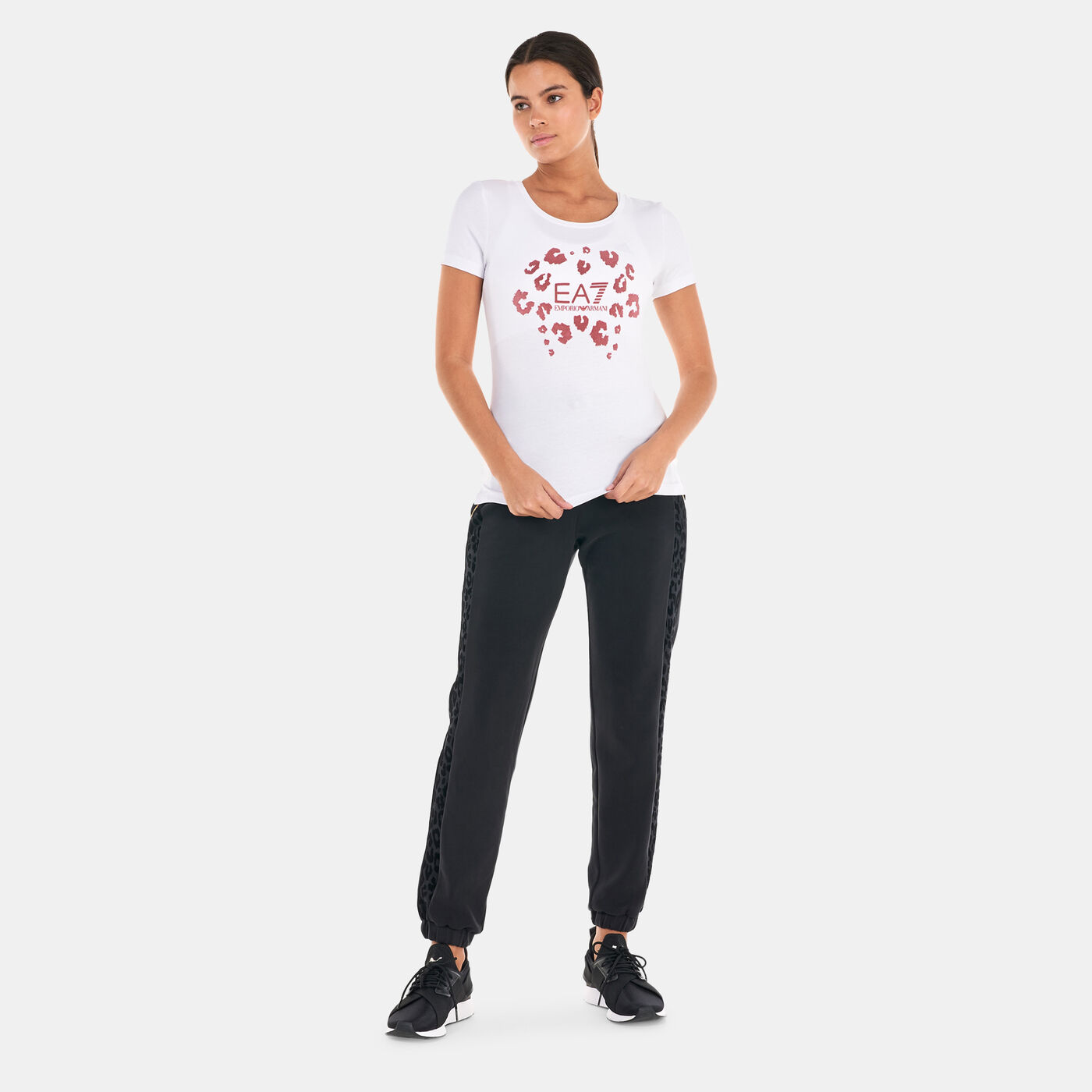 Women's Train Graphic Series T-Shirt