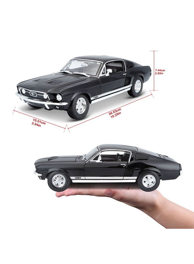 1:18 SE 1967 Ford Mustang Fastback Diecast Model Car