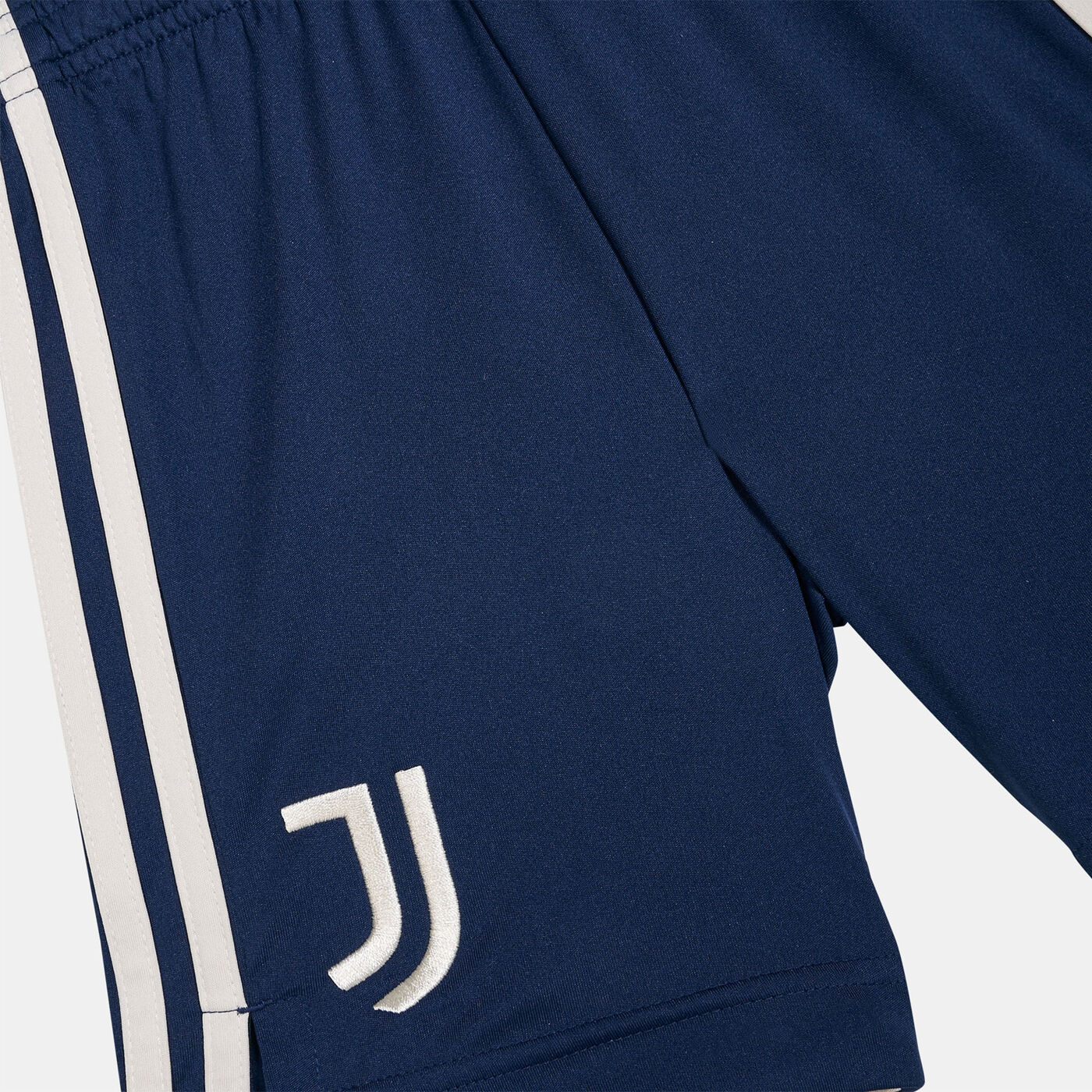 Kids' Juventus Away Shorts (Older Kids) - 2020/21