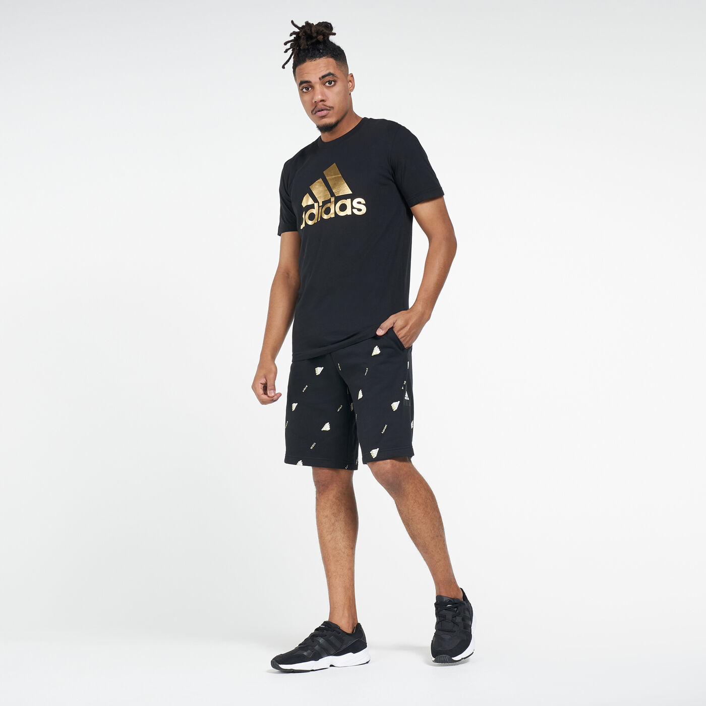 Men's Must Haves Graphics Shorts