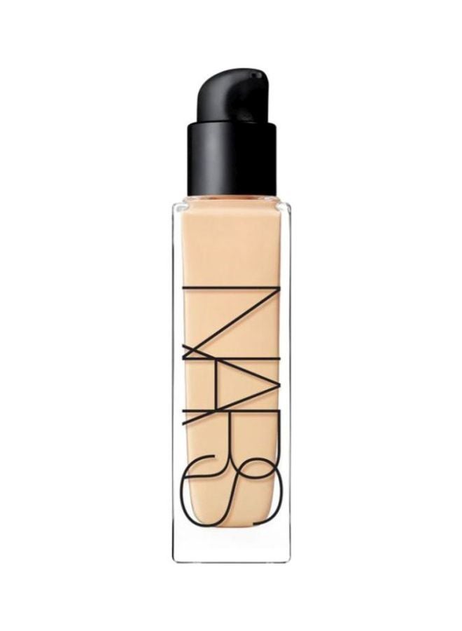 Natural Radiant Longwear Foundation Beige