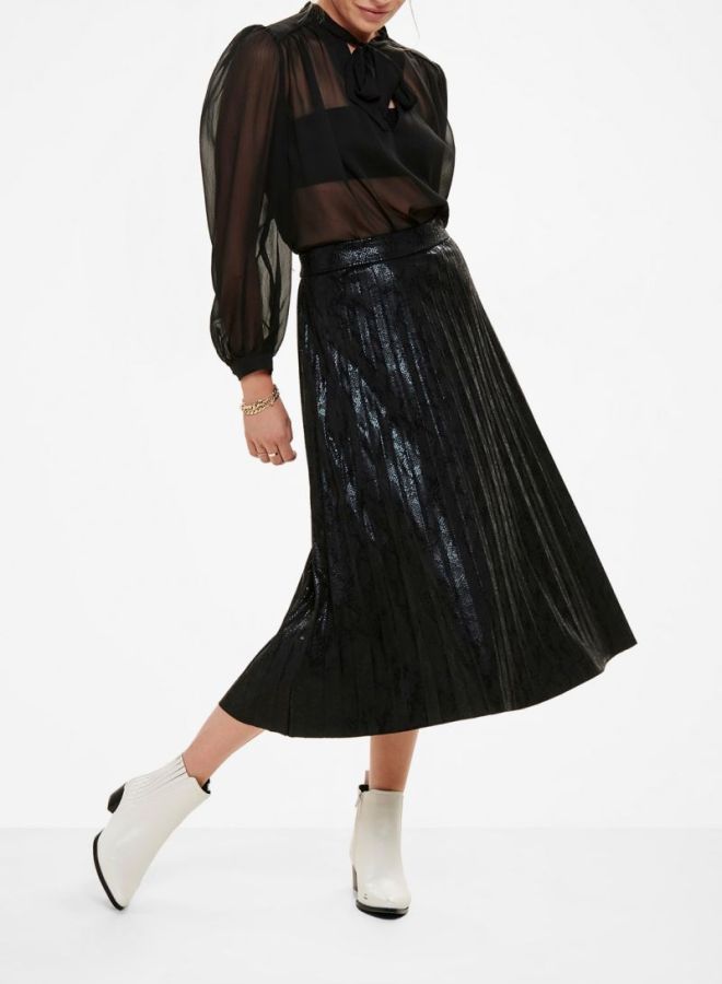 Pleated Shimmer Midi Skirt Black