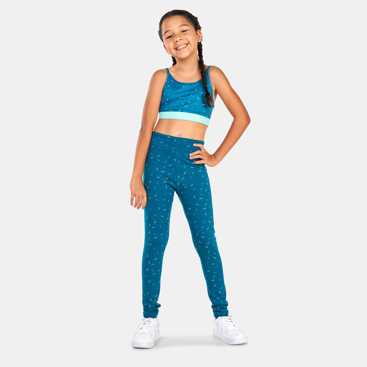 Kids' Sportswear Essential Mid-Rise Leggings (Older Kids)